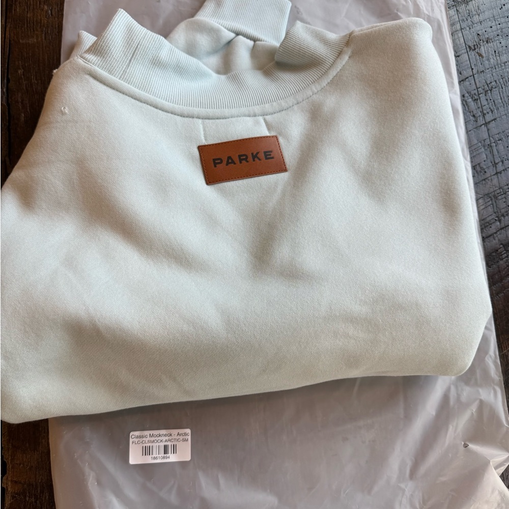NWT S/M Parke Classic Mockneck in Arctic. - Picture 3 of 5